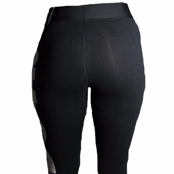 Nike Woman's High Waist Just Do It DRi Leggings - Picture 2 of 5